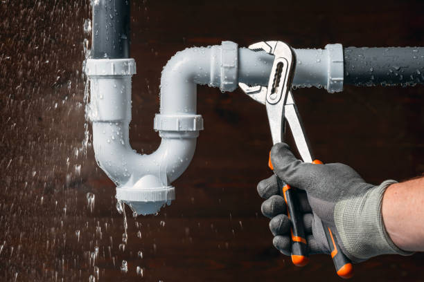 Professional Leak Detection technician working in Bon Secour, AL